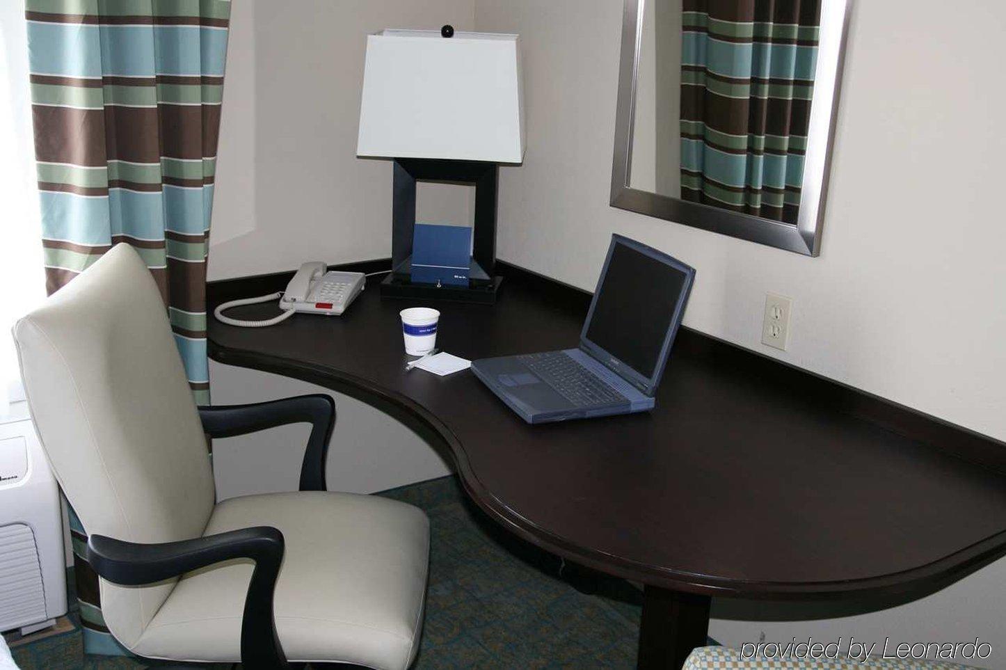 Hampton Inn & Suites Crawfordsville Quarto foto